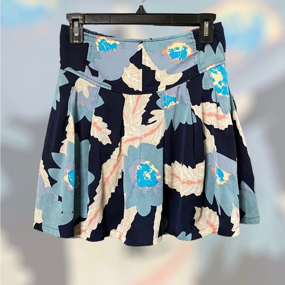 Free People Dresses & Skirts - FREE PEOPLE Vtg. Skirt Floral Boho Mini Small Blue White Pink